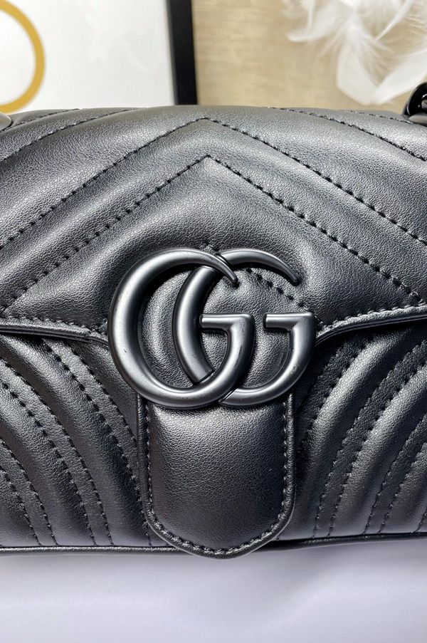 激安グッチバッグコピー角部分ディテール